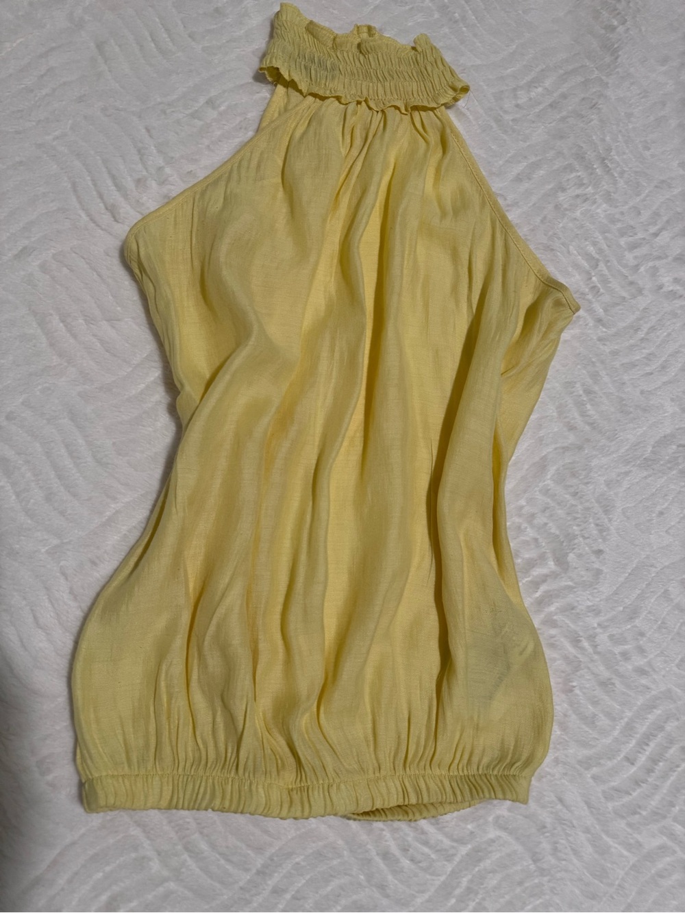 ZARA-Sleeveless Halter Neck Yellow Blouse - Picture 2 of 6